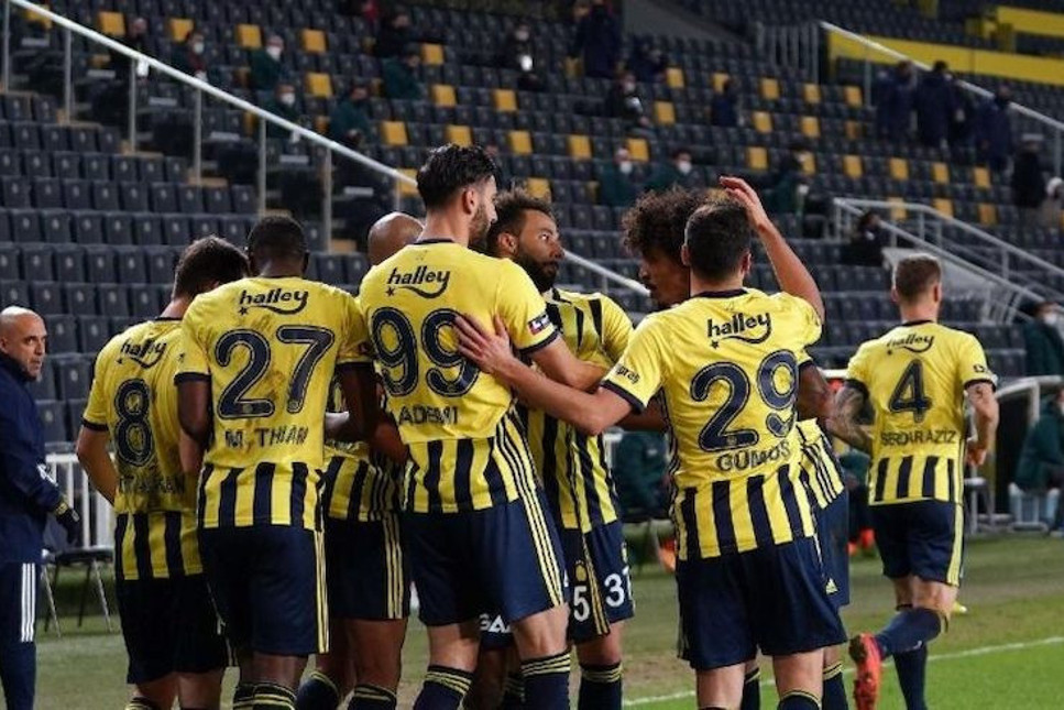Fenerbahçe, Alanyaspor'u yenerek 3 puanı kaptı